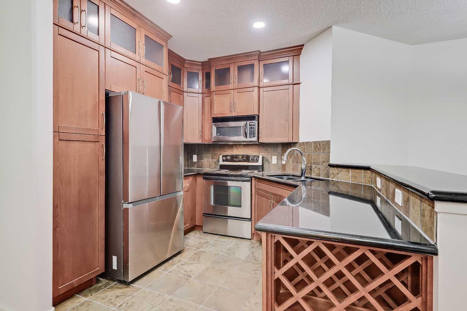 120, 20 Discovery Ridge Close SW — photo 4