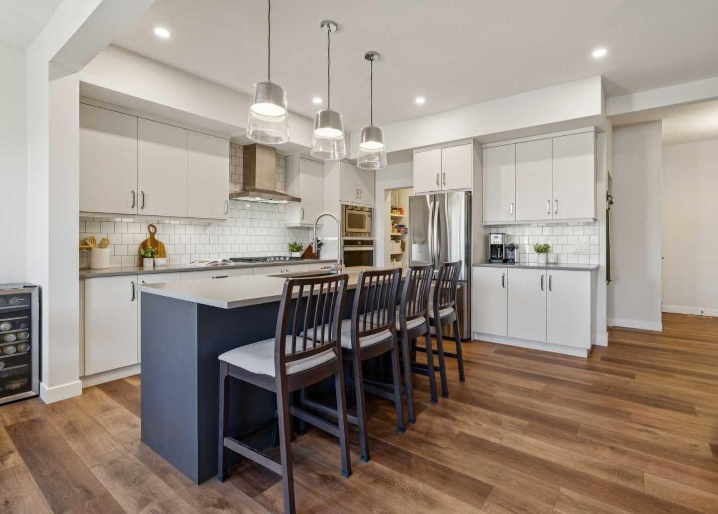 24 Willow Park Point — photo 2