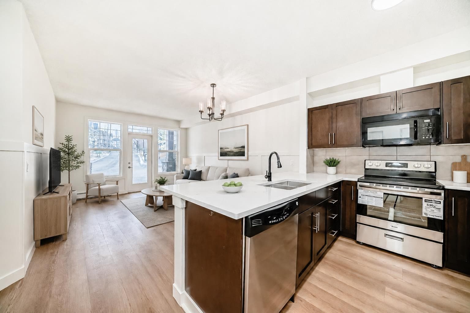 101, 22 Panatella Road NW — photo 3