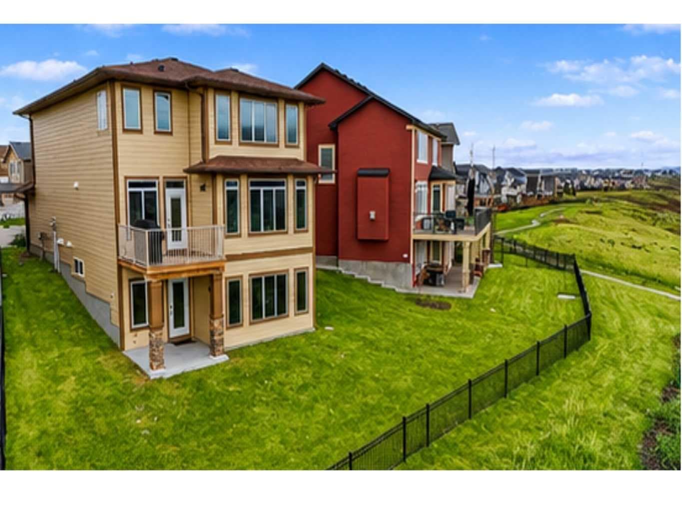 30 Evansborough View NW — photo 2