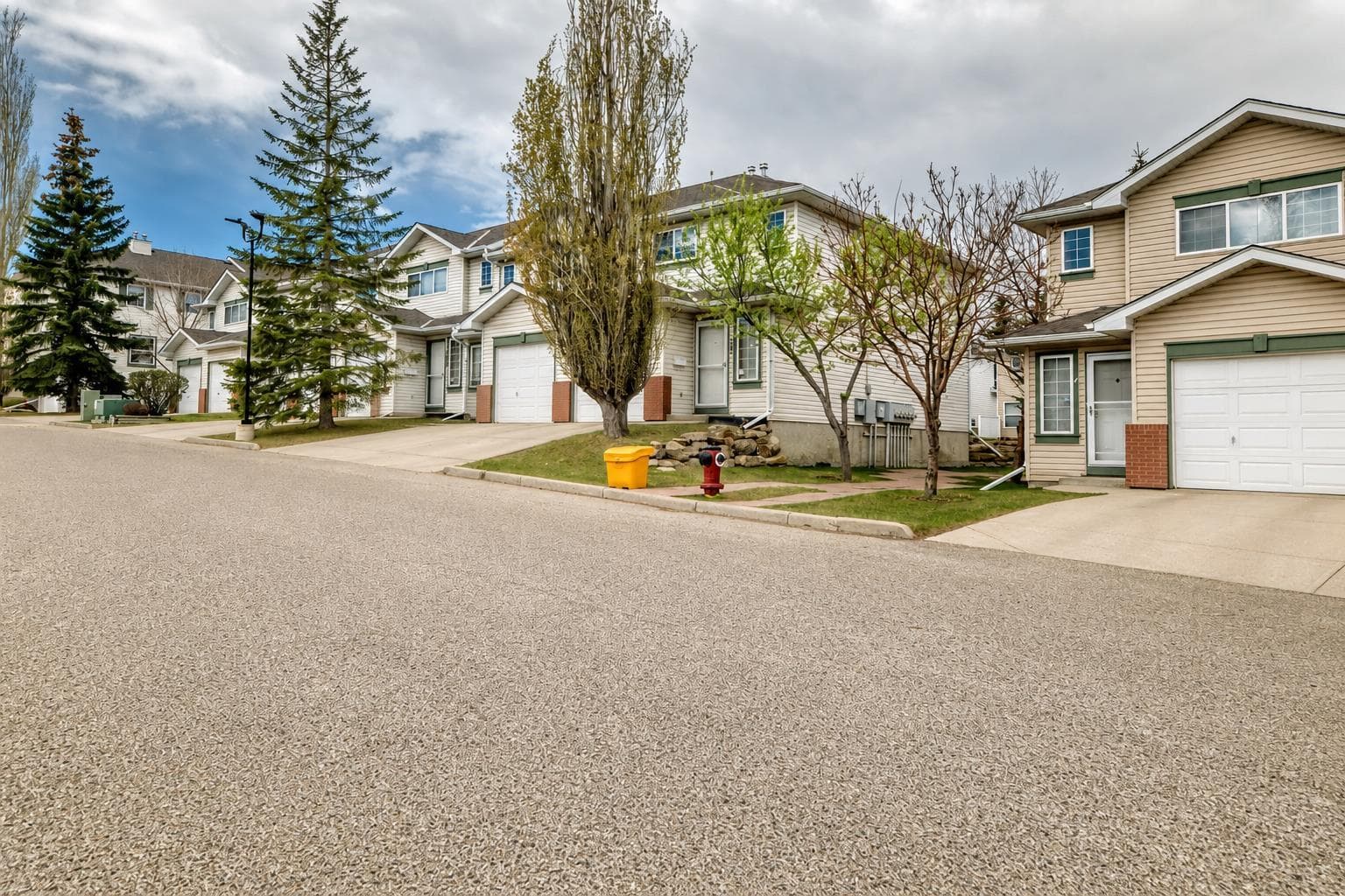 152 Country Hills Villas NW — photo 3
