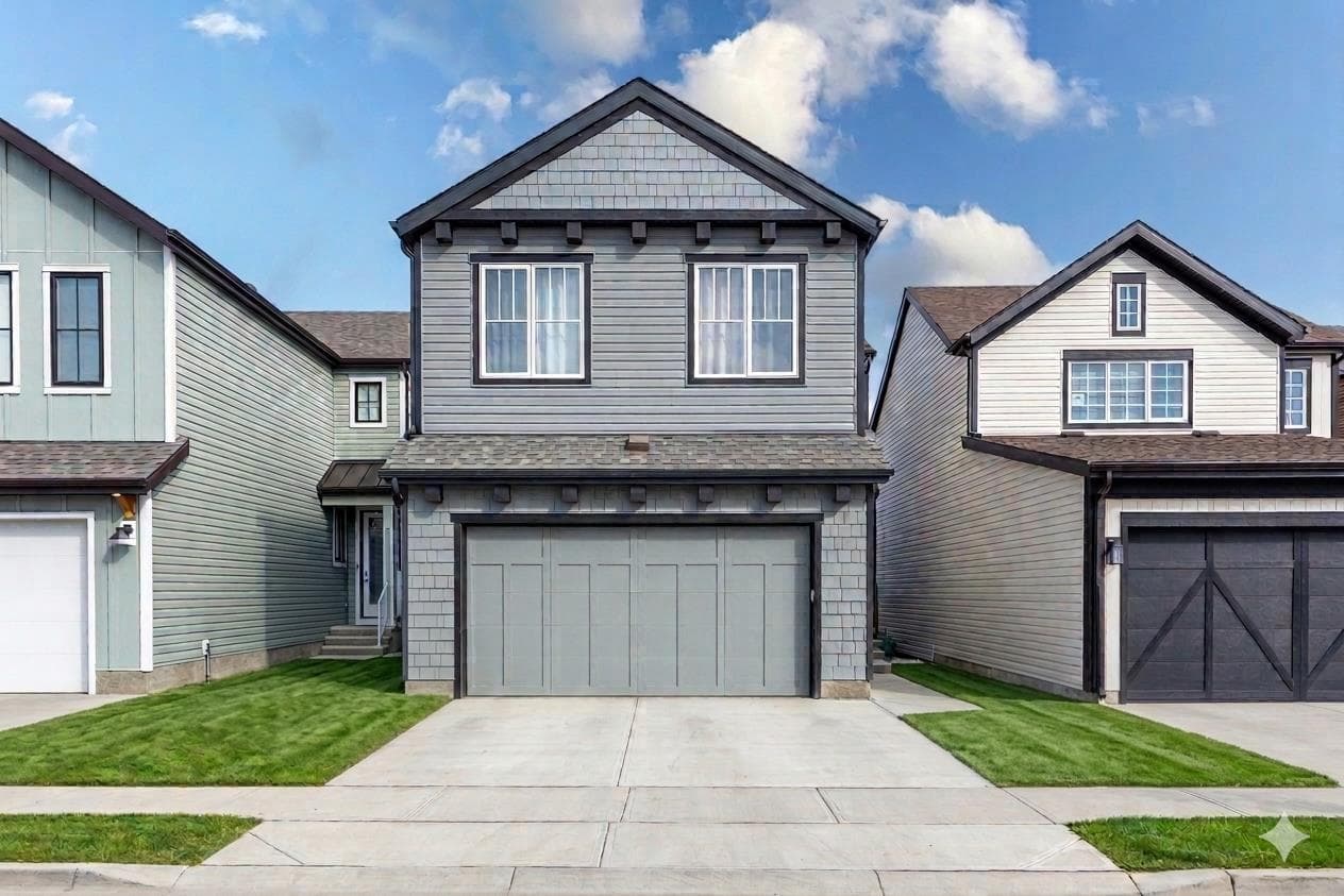 46 Savoy Landing SE — photo 1