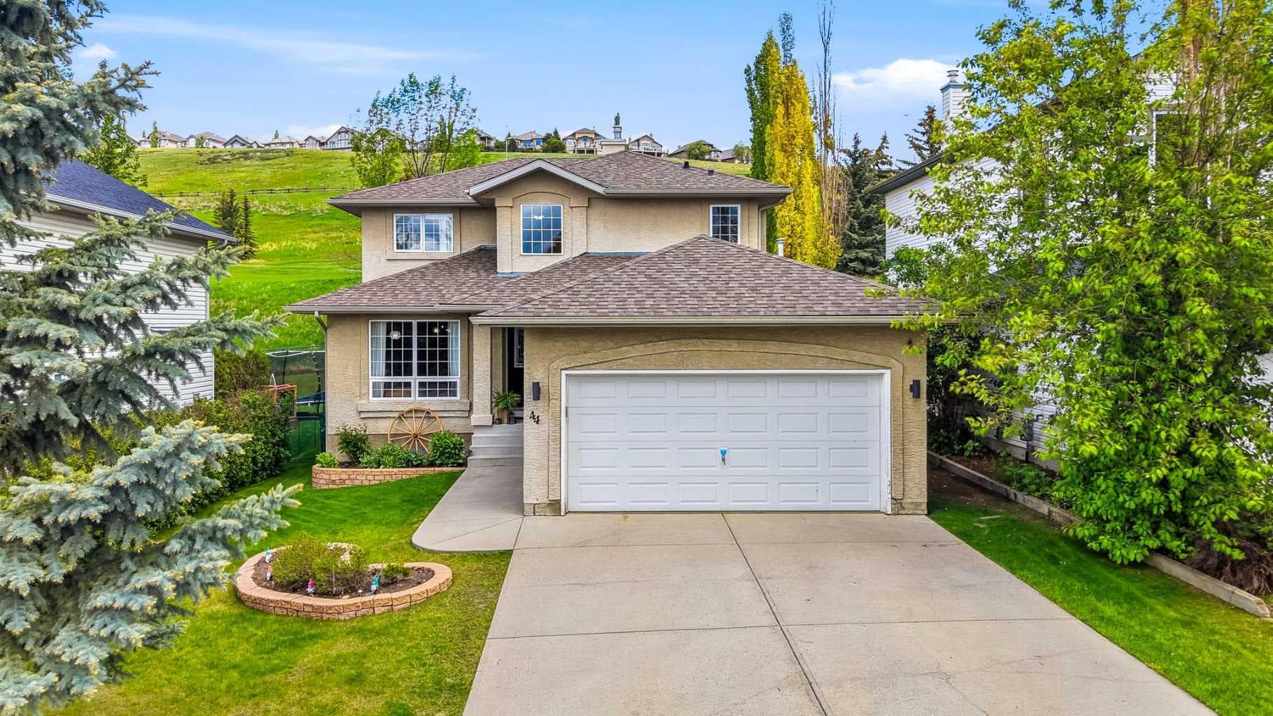 44 Gleneagles View — photo 1