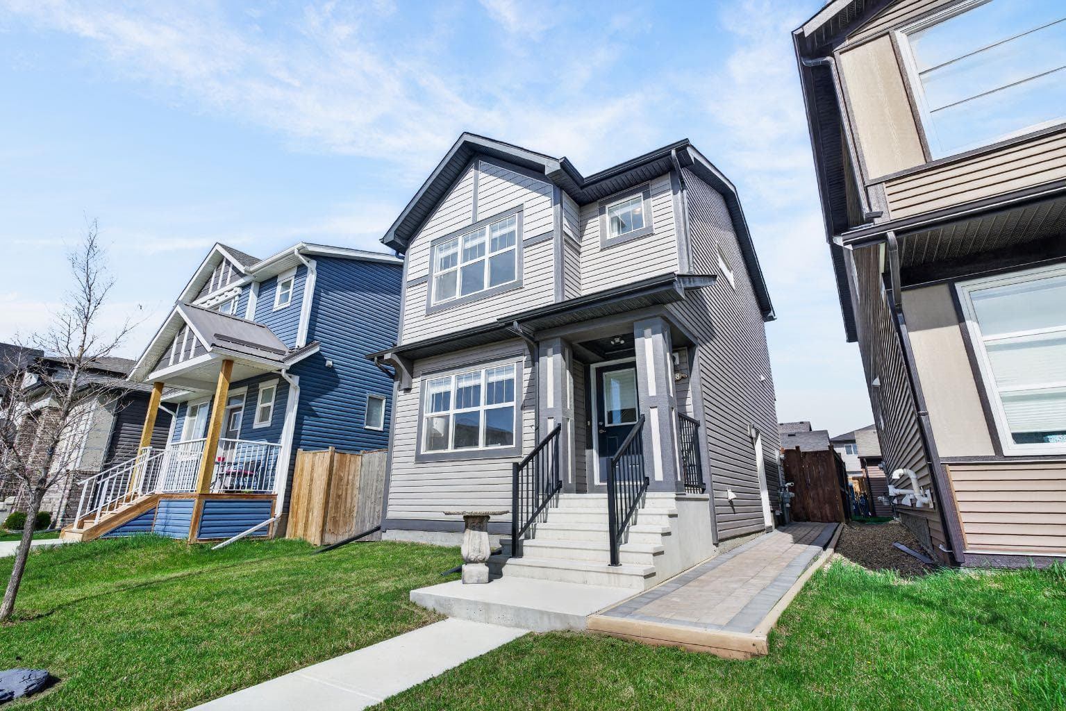 848 Chinook Gate Parade SW — photo 3