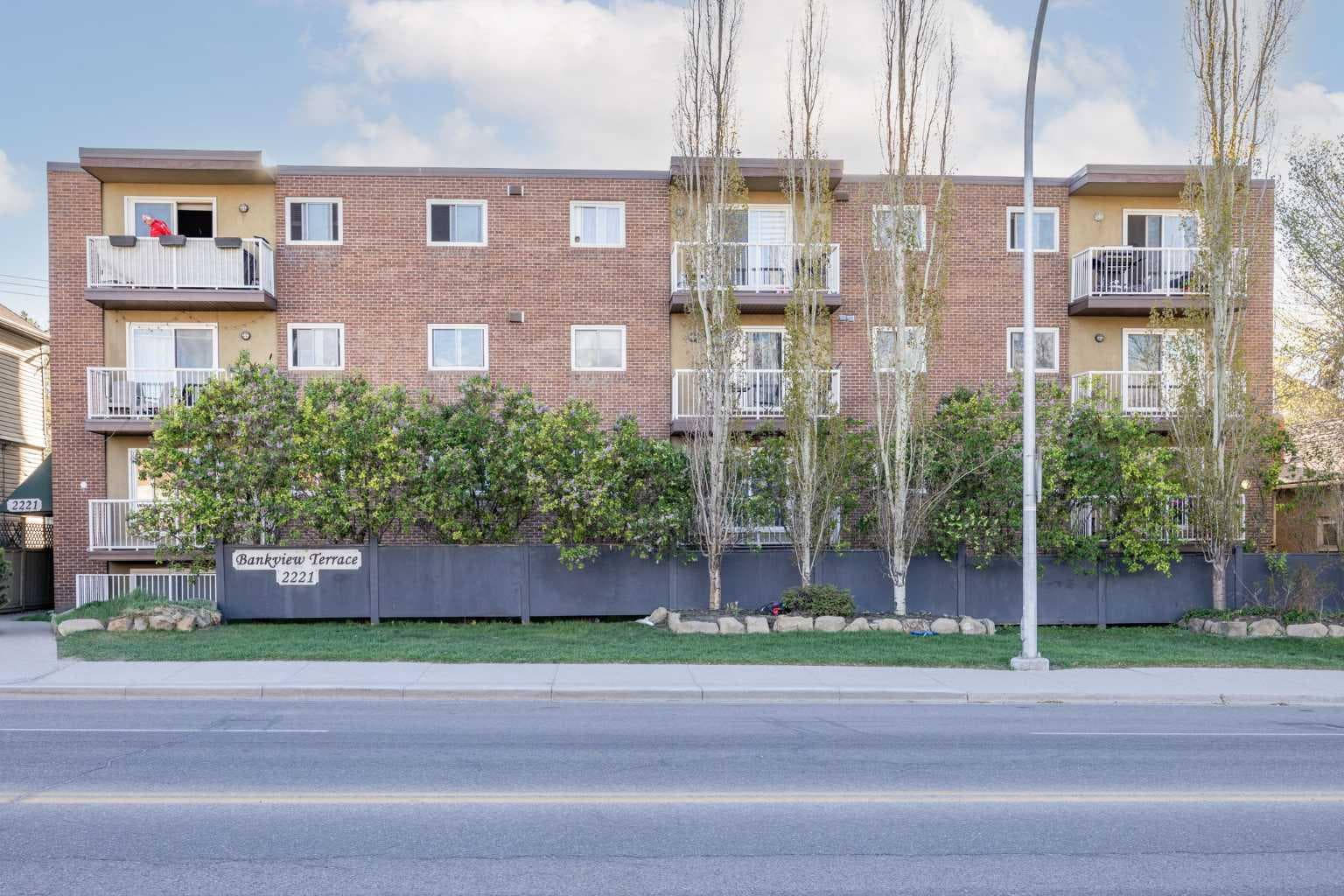 101, 2221 14 Street SW — photo 1