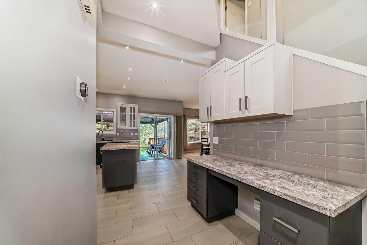 307 Arbour Crest Road NW — photo 5