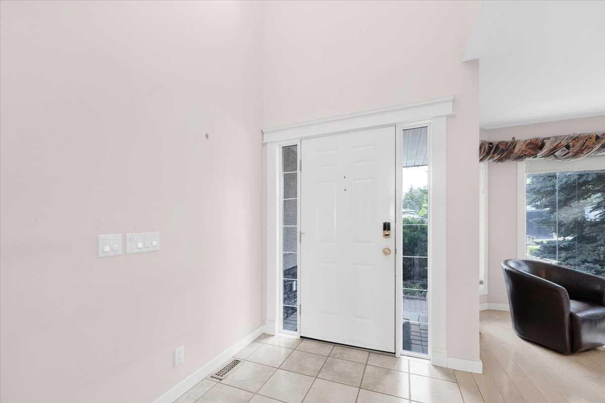 789 East Chestermere Drive — photo 4
