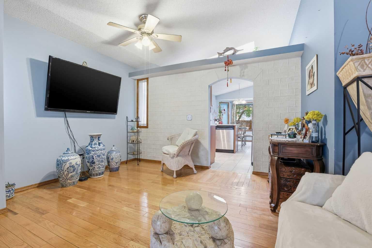 866 Applewood Drive SE — photo 5