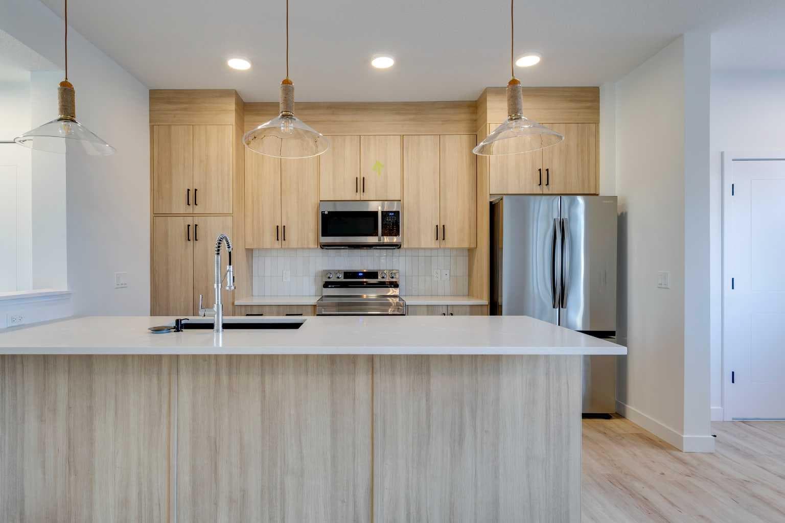 Semi Detached (Half Duplex) in Greystone