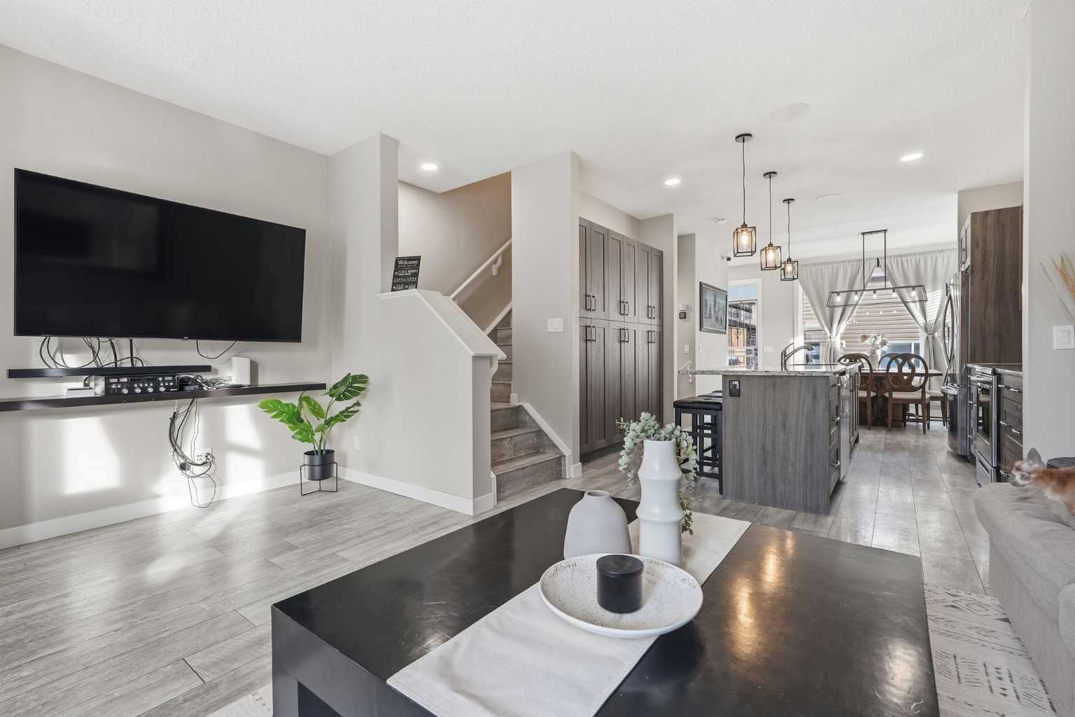 1071 Seton Circle SE — photo 1