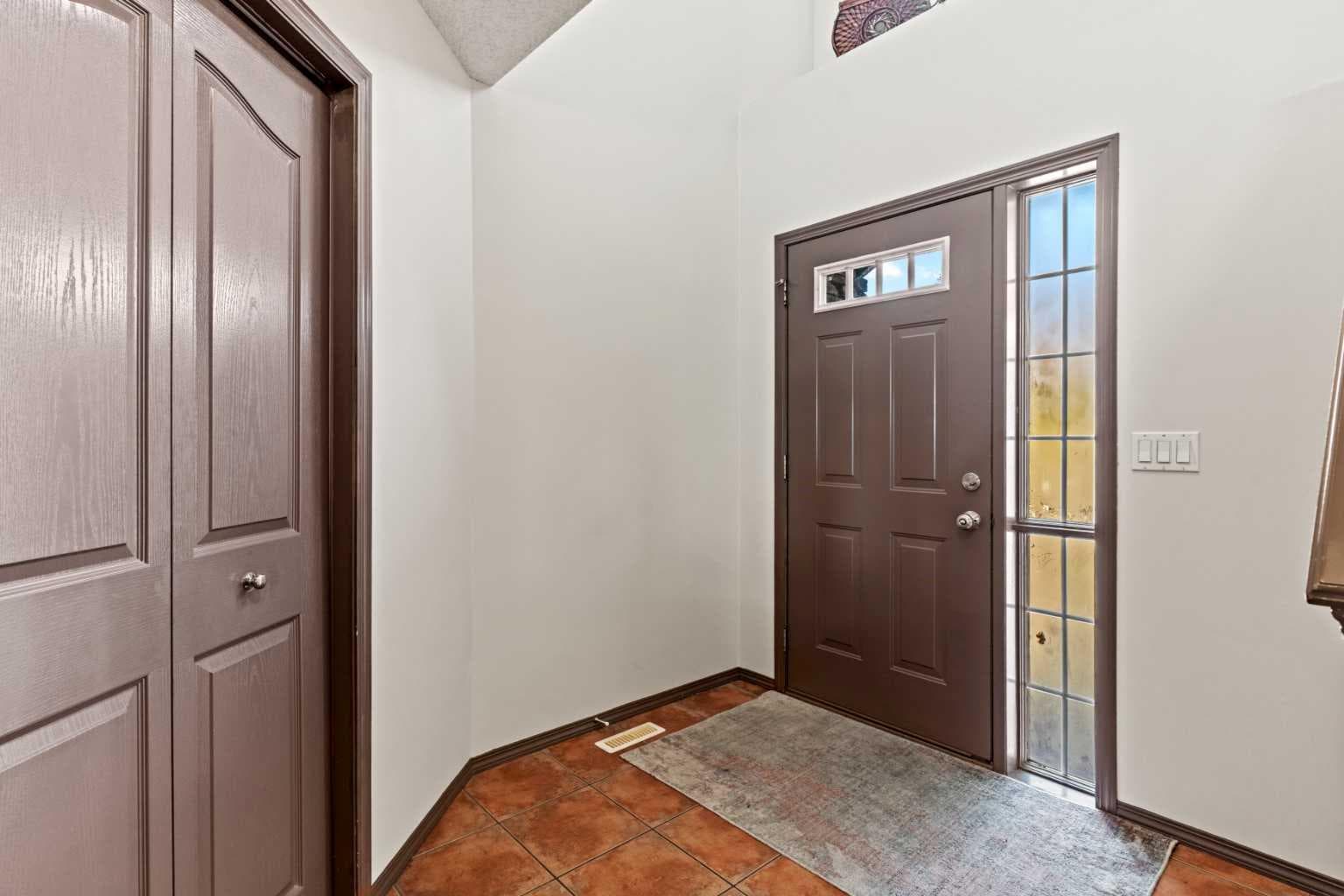 90 New Brighton Manor SE — photo 4