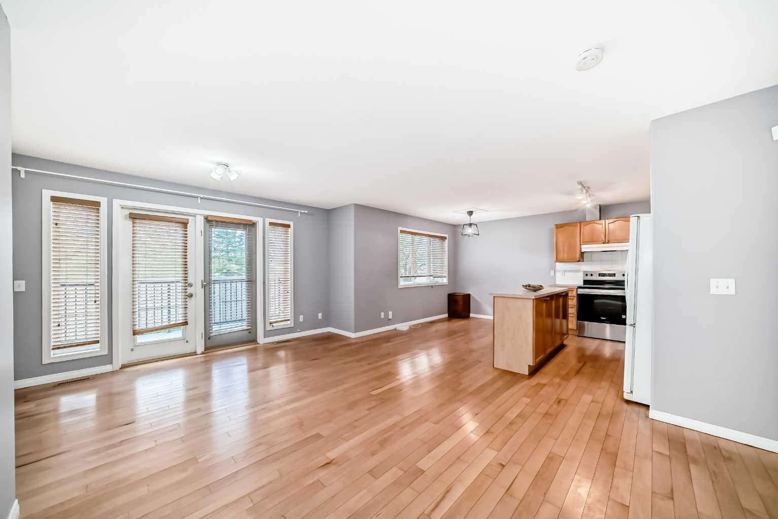 156 Simcoe Place SW — photo 5