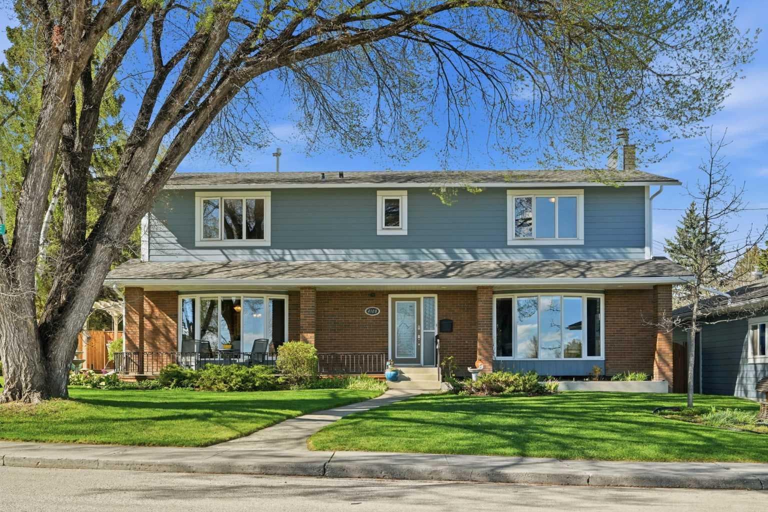 Detached in Glendale