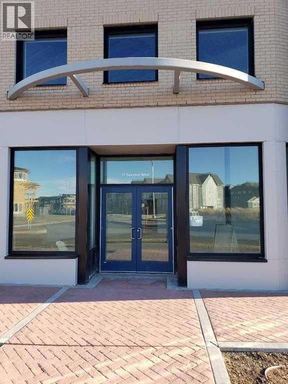 37 SAVANNA Boulevard NE — photo 1