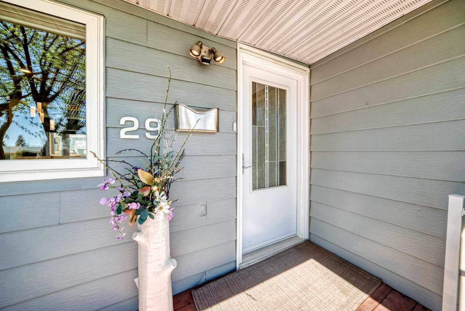 29 Chisholm Crescent NW — photo 3