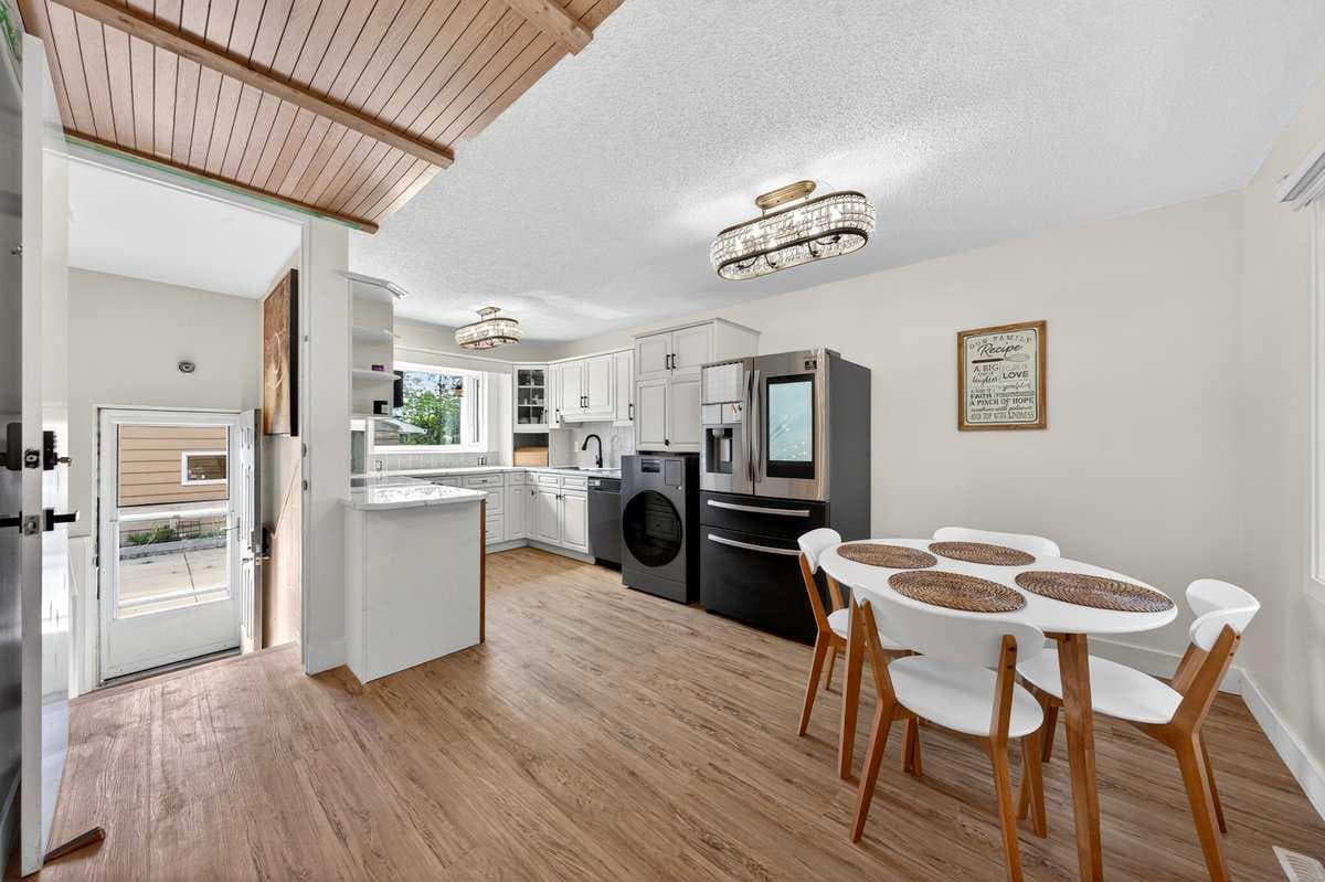 227 Martell Road NE — photo 1
