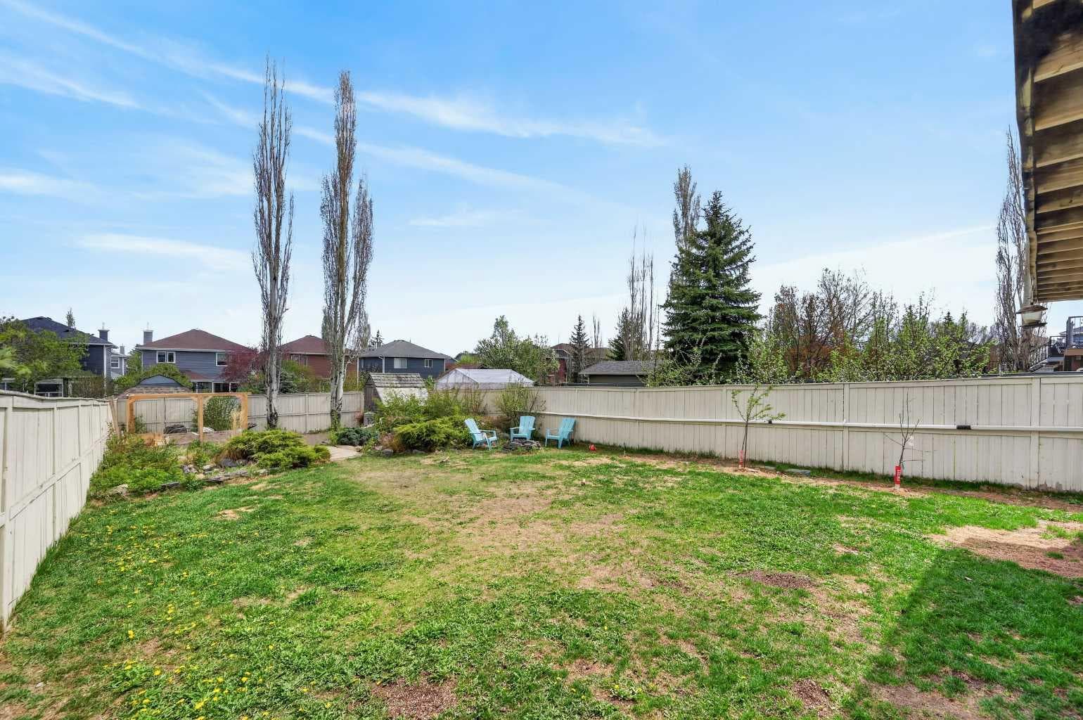 44 Bridlepost Green SW — photo 5
