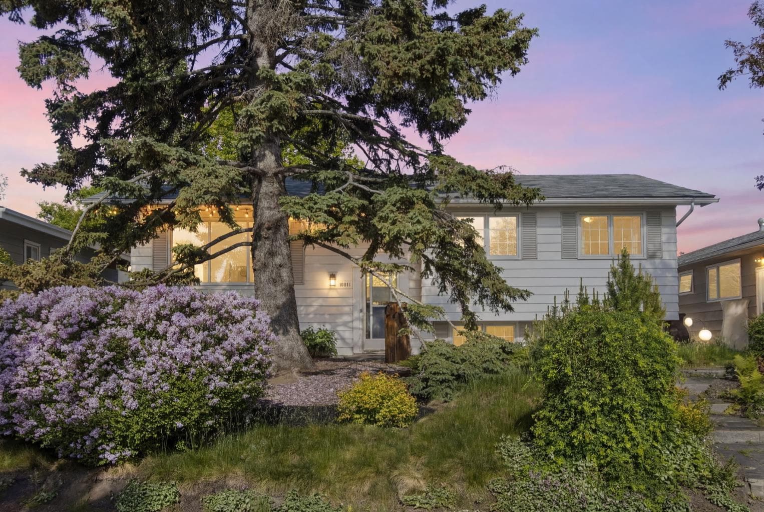 10811 Maplecrest Road SE — photo 1