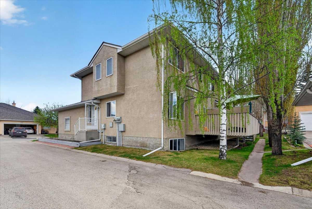15 Cedarview Mews SW — photo 3