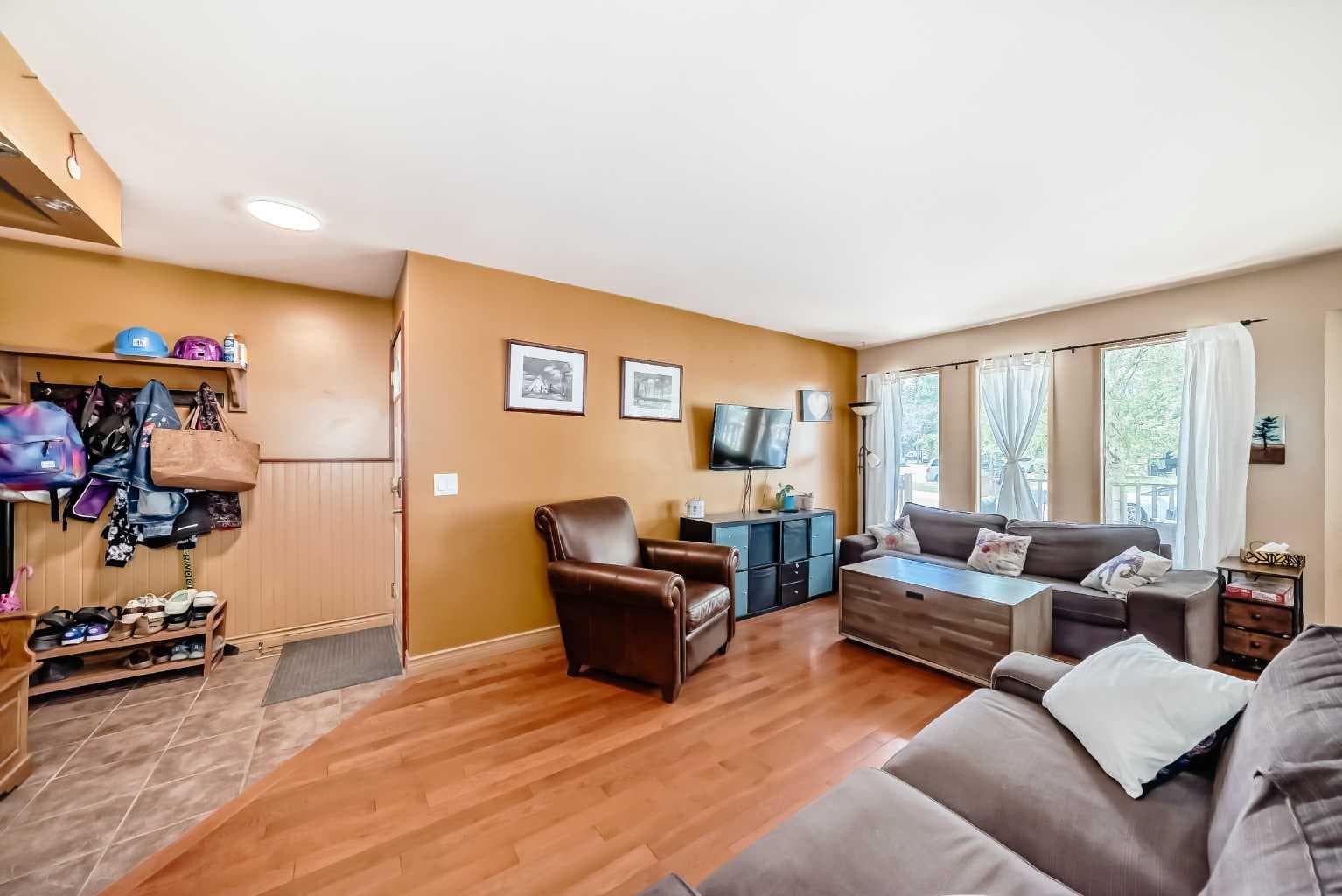 52 Beacham Road NW — photo 4