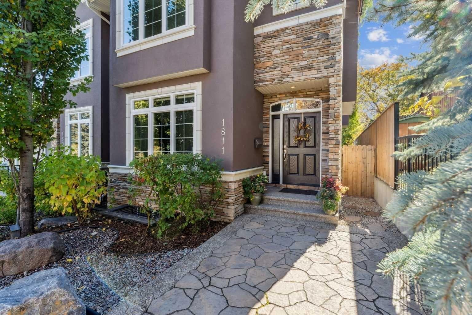 1811 31 Avenue SW — photo 3