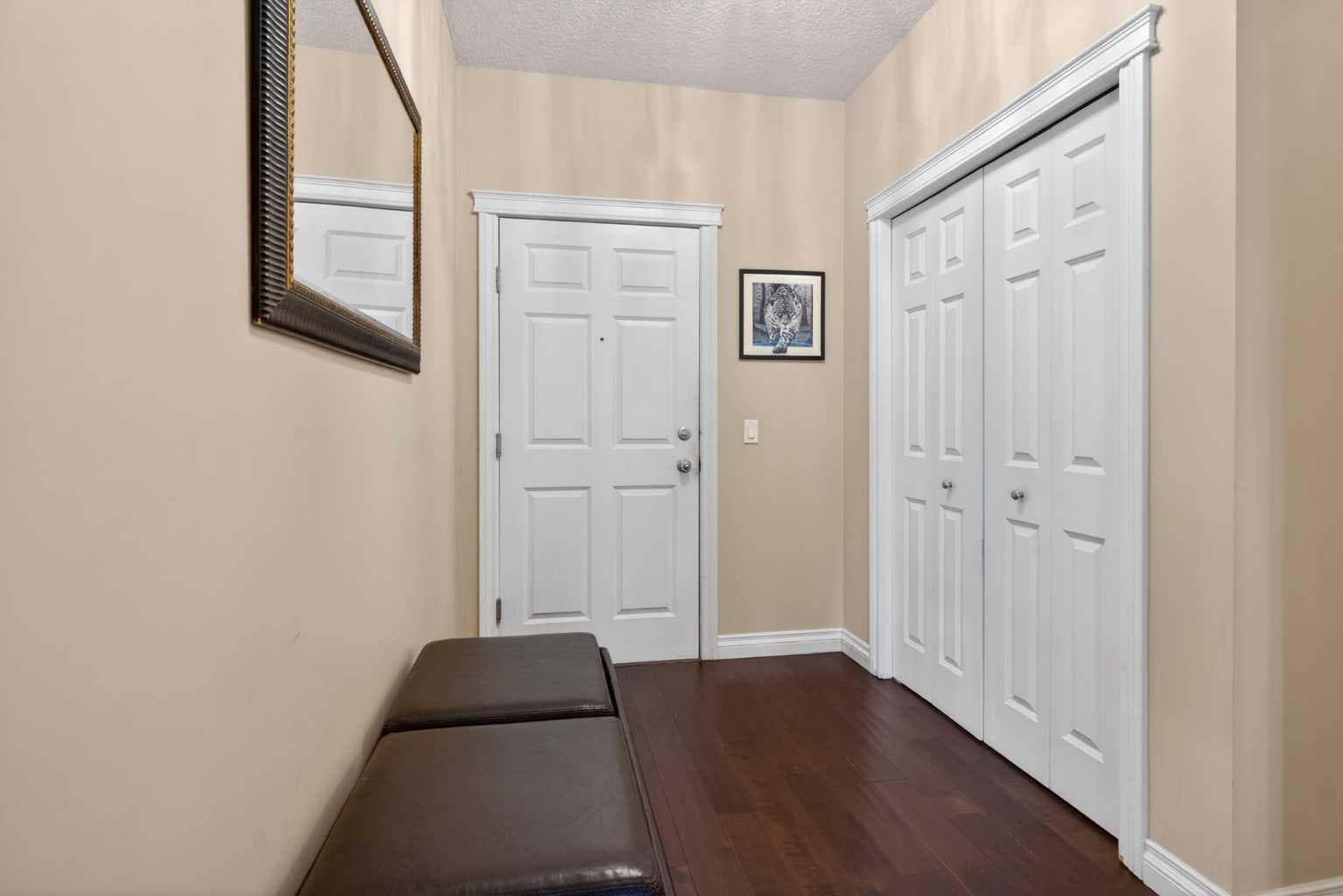 7305, 14 Hemlock Crescent SW — photo 3