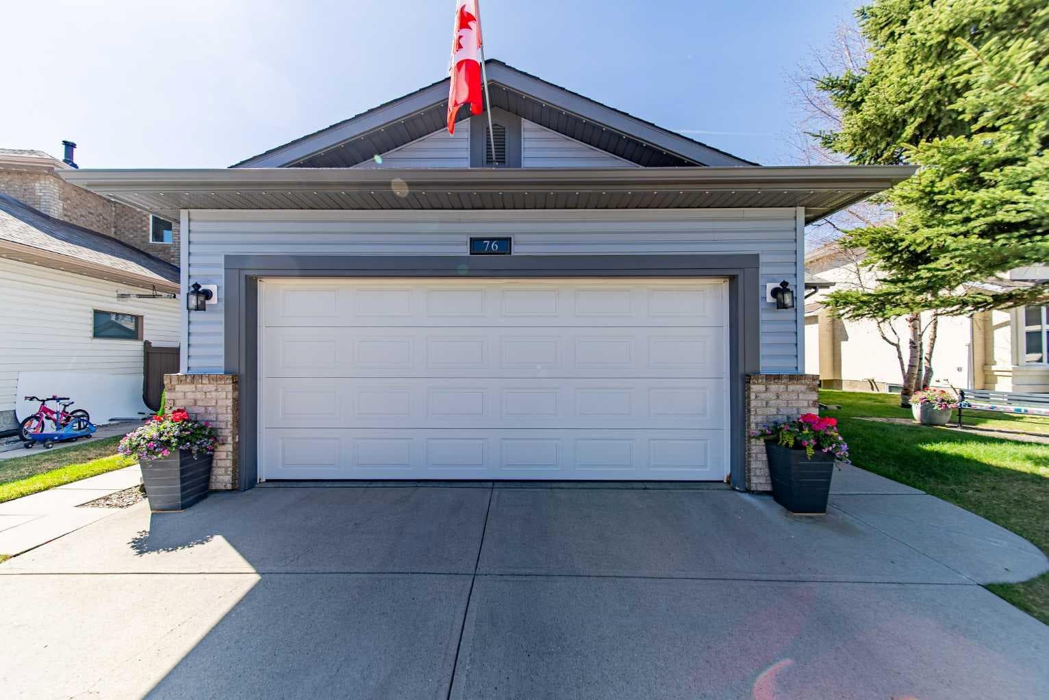 76 Sunset Crescent — photo 2