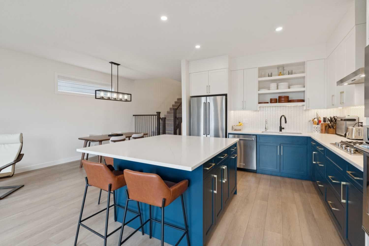 195 Greenwich Drive NW — photo 5