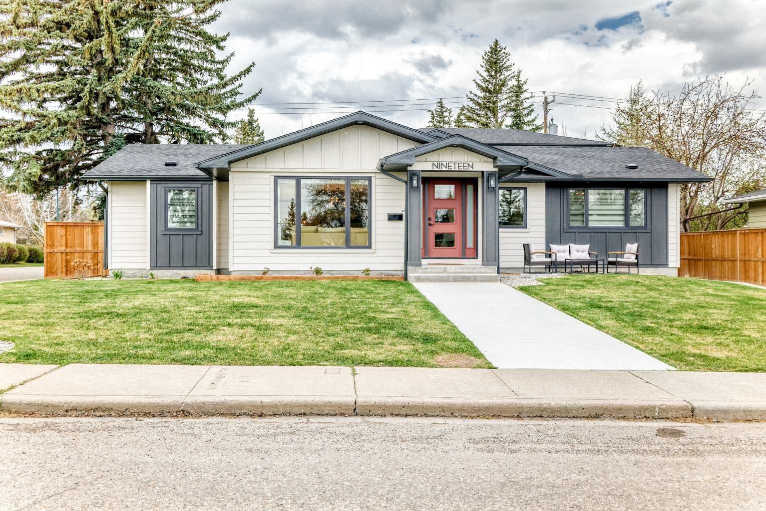 19 Mackay Drive SW — photo 2