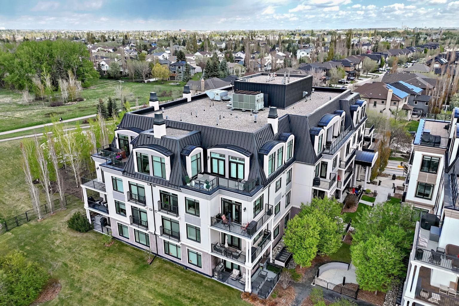 105, 121 Quarry Way SE — photo 1