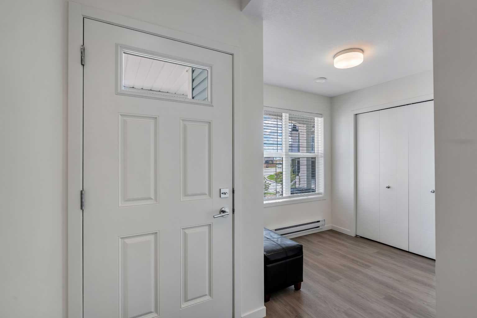 554 Copperstone Manor SE — photo 2