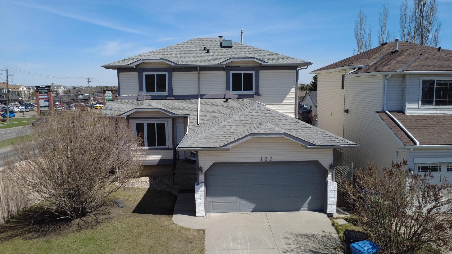 107 Harvest Oak Crescent NE — photo 1