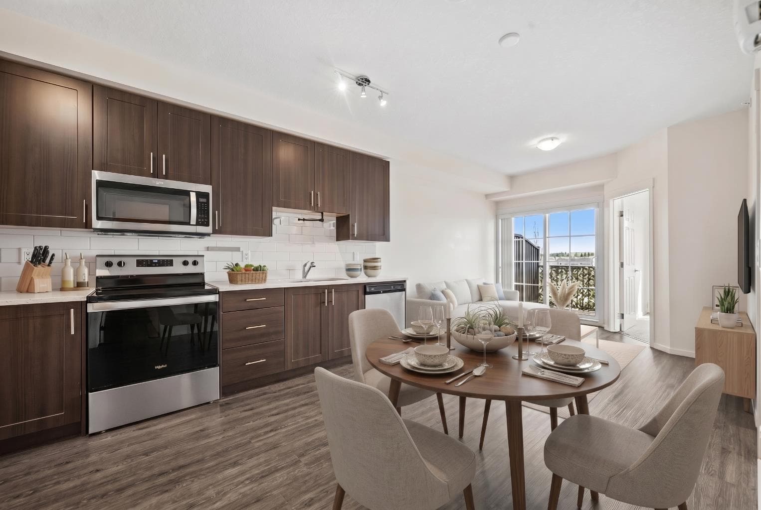 Apartment in Legacy