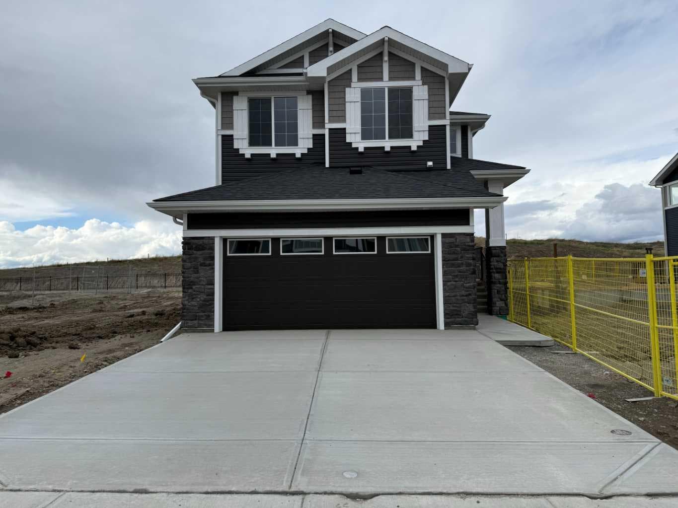 147 sundown Crescent — photo 2