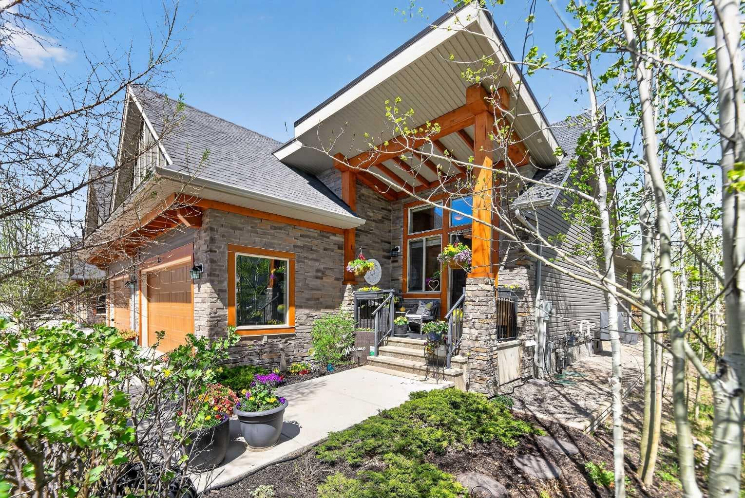 43 Cortina Villas SW — photo 1