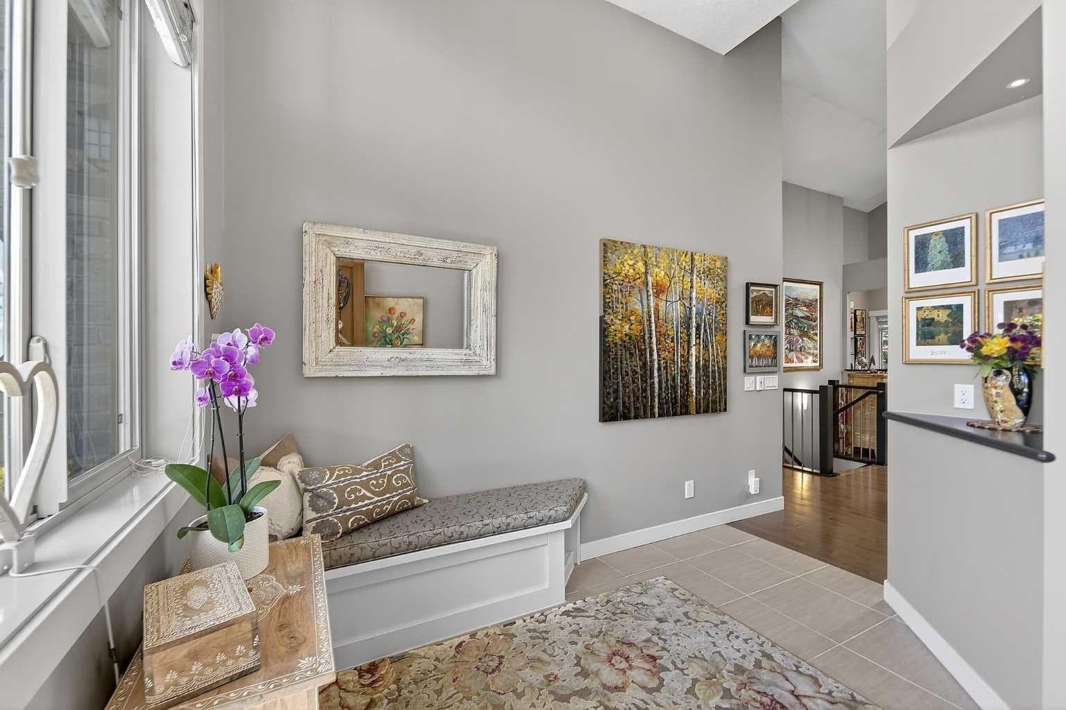 43 Cortina Villas SW — photo 3