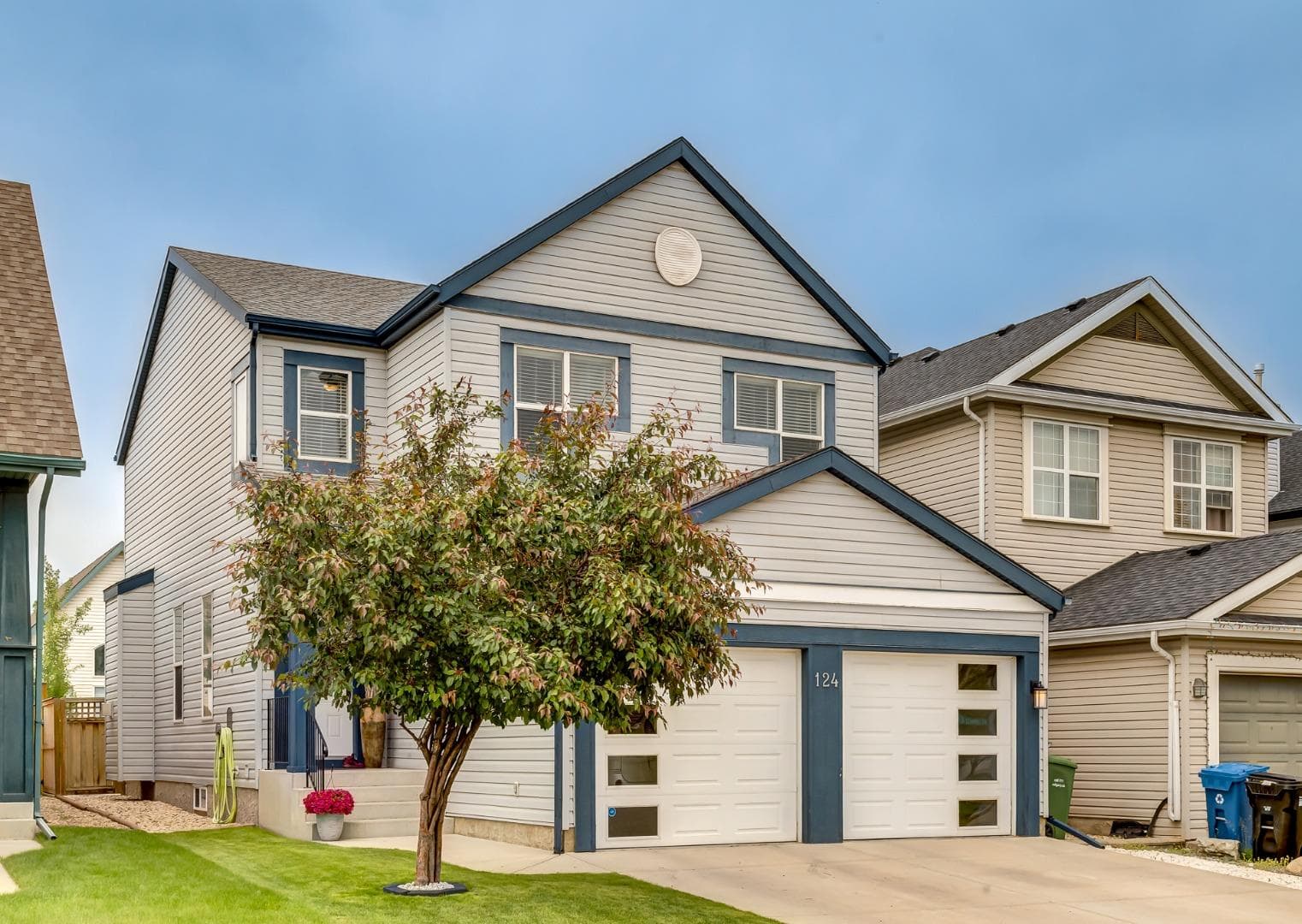 124 Copperfield Green SE — photo 1