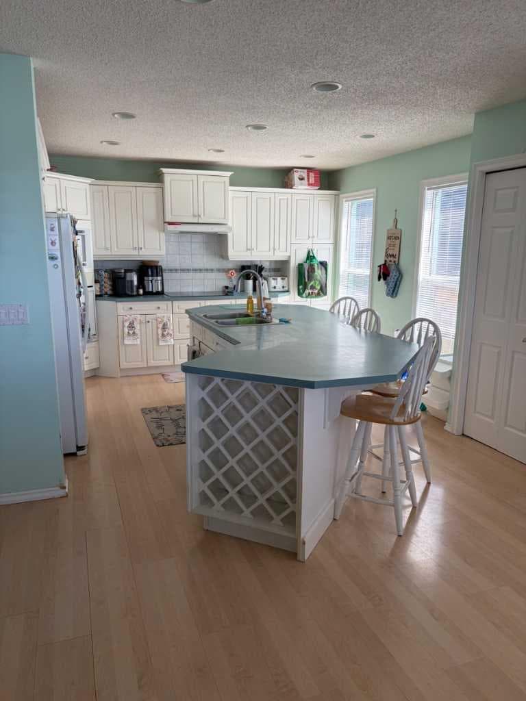 1065 East Chestermere Drive — photo 1