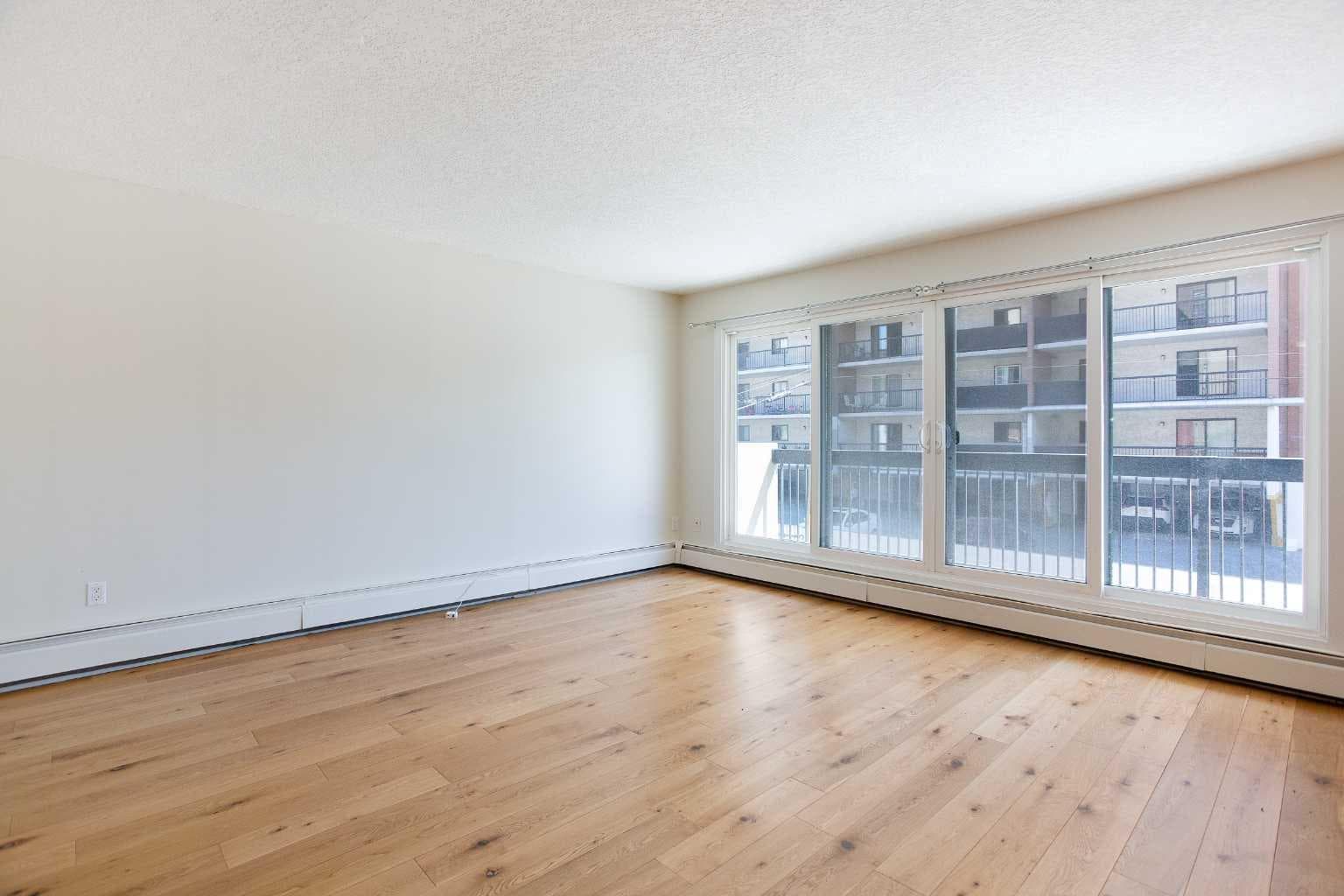204, 1033 15 Avenue SW — photo 3