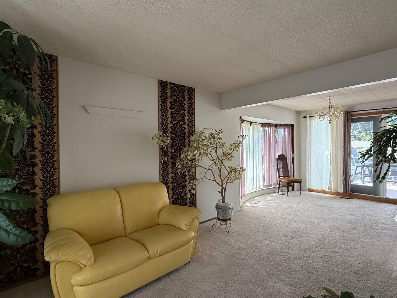 6803 Dalmeny Gate NW — photo 4