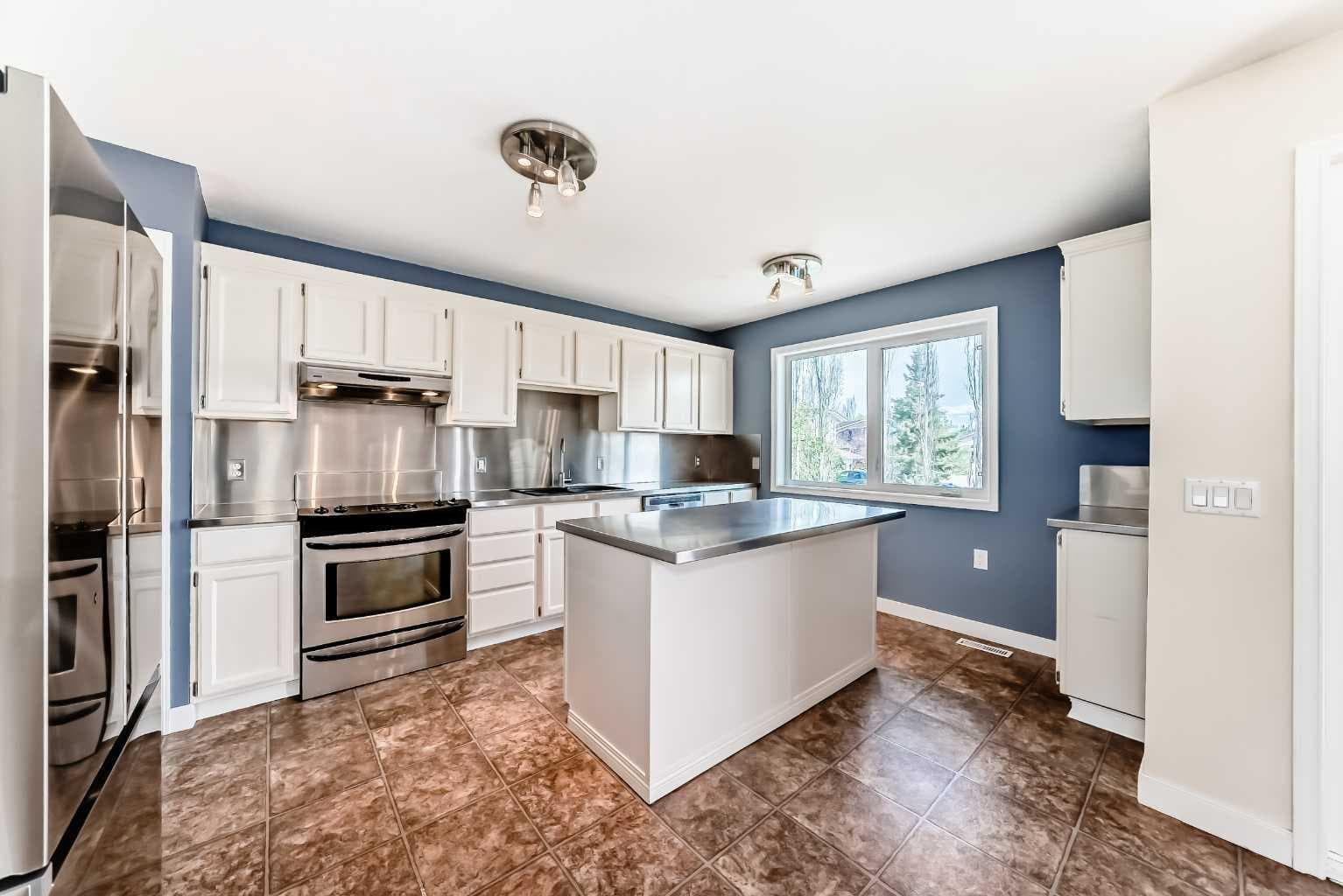 26 Green Meadow Drive — photo 2