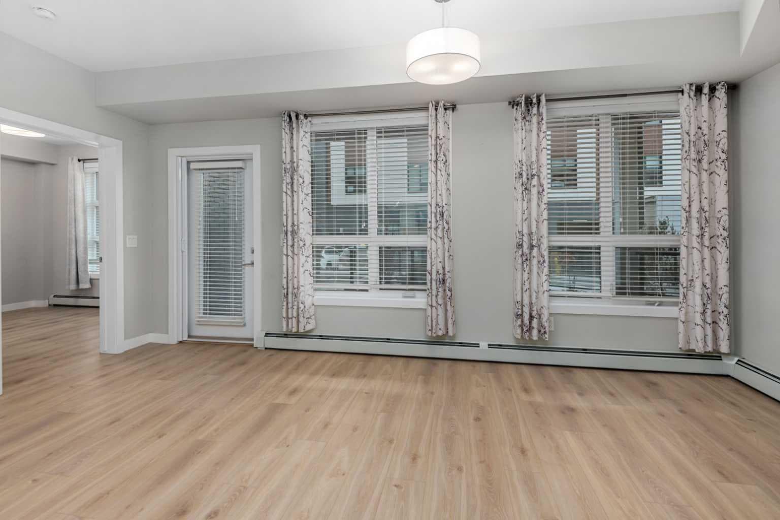 119, 383 Smith Street NW — photo 5