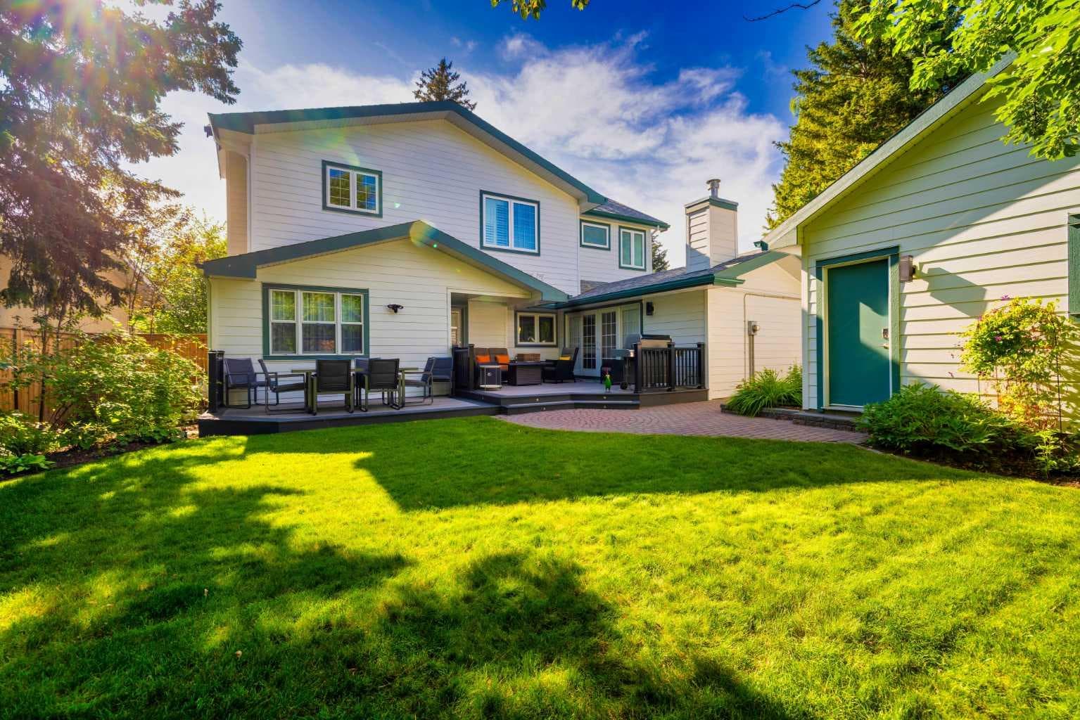 5028 Vanstone Crescent NW — photo 1