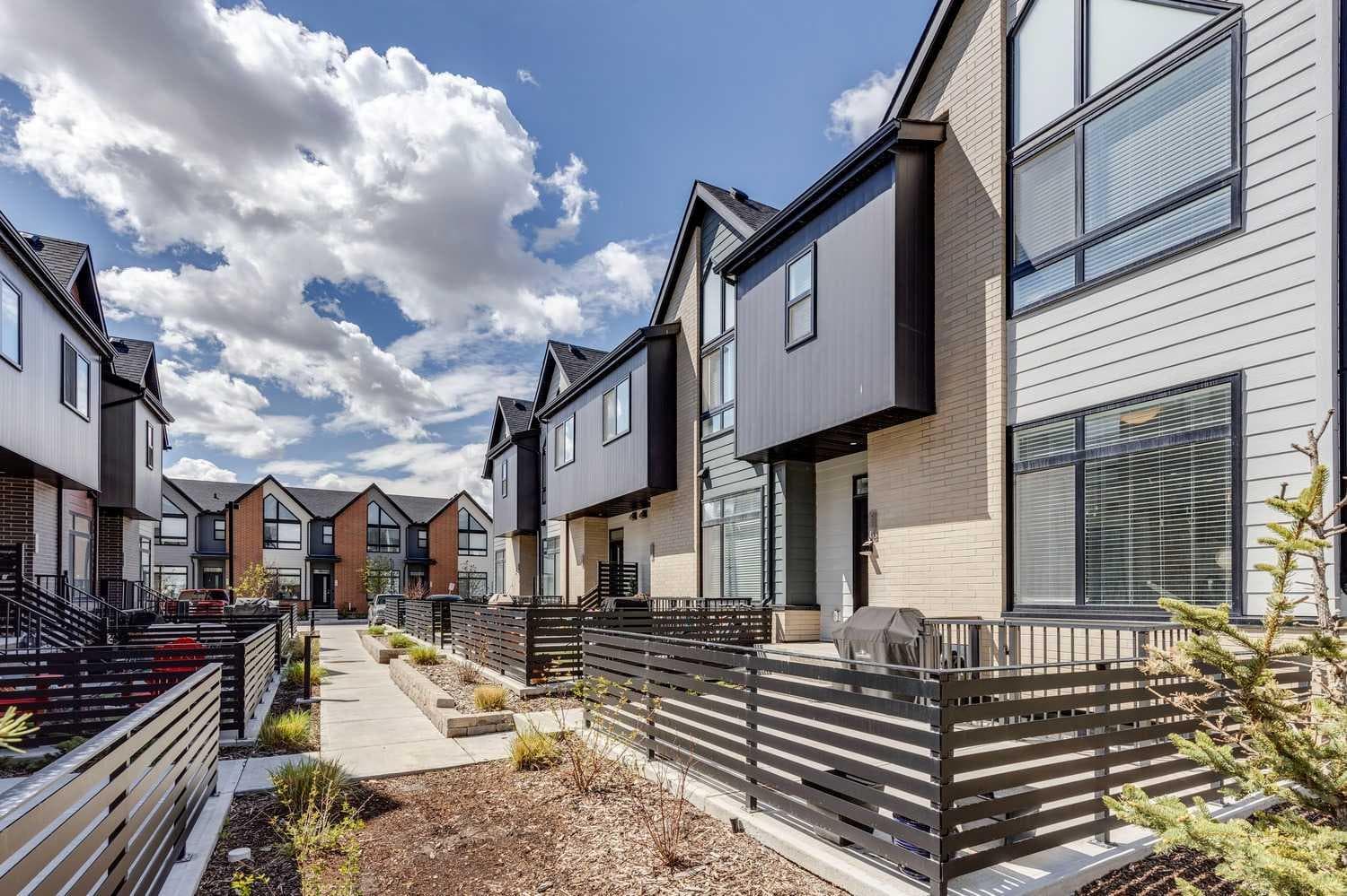 310 Sage Meadows Gardens NW — photo 3