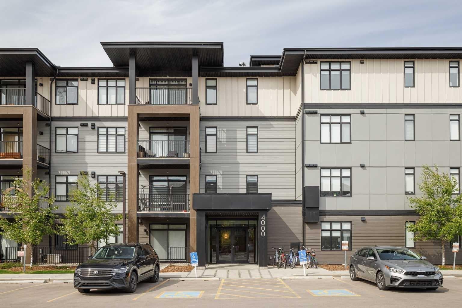 4403, 200 Seton Circle SE — photo 1