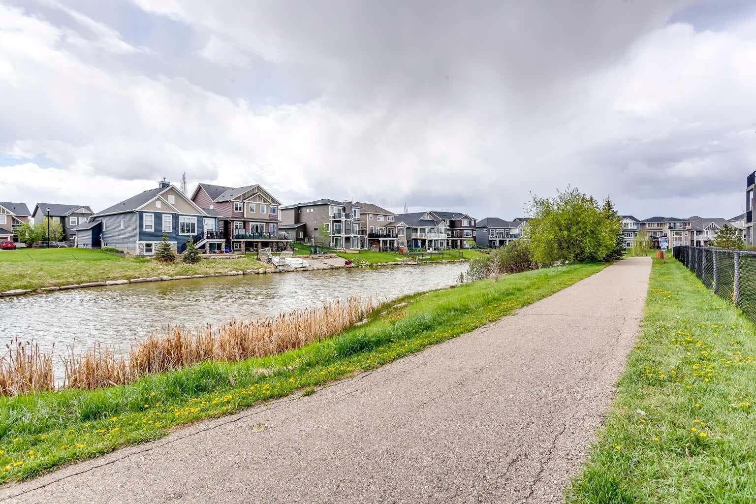 390 Canals Crossing SW — photo 2