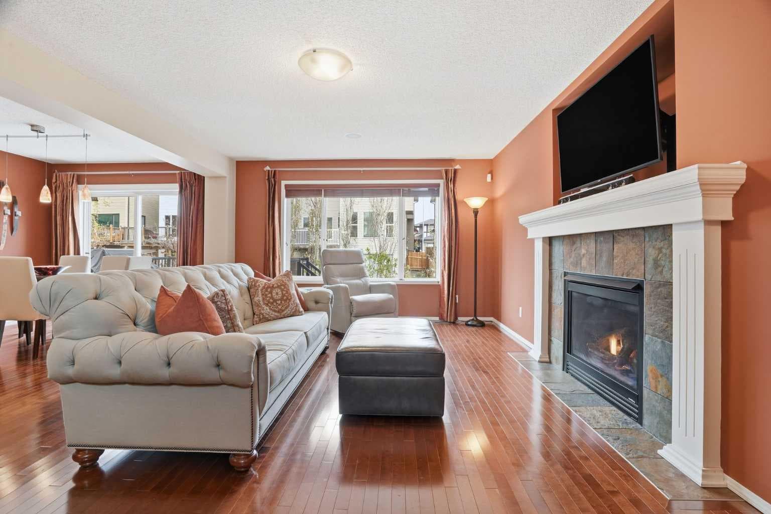 56 Everglen Way SW — photo 2