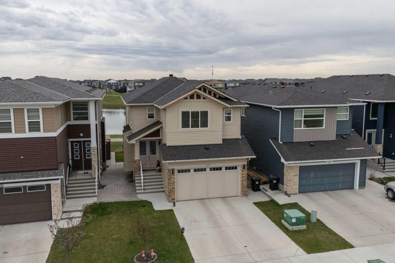 375 Corner Meadows Avenue NE — photo 3