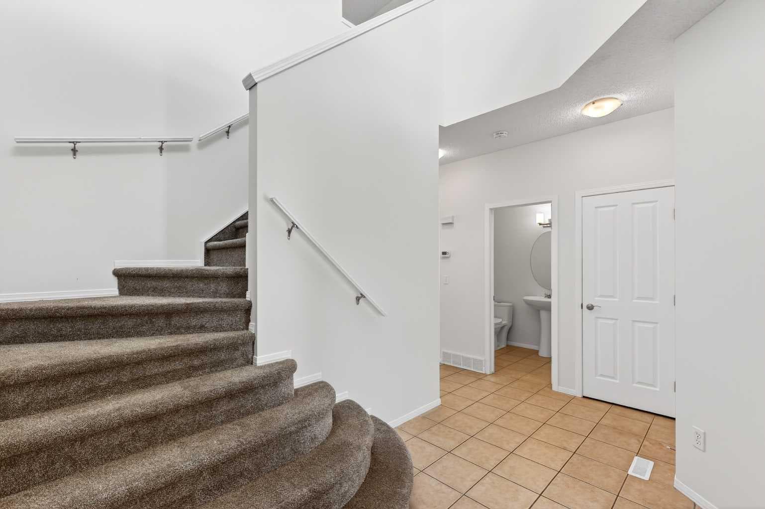 53 Royal Birch Way NW — photo 2