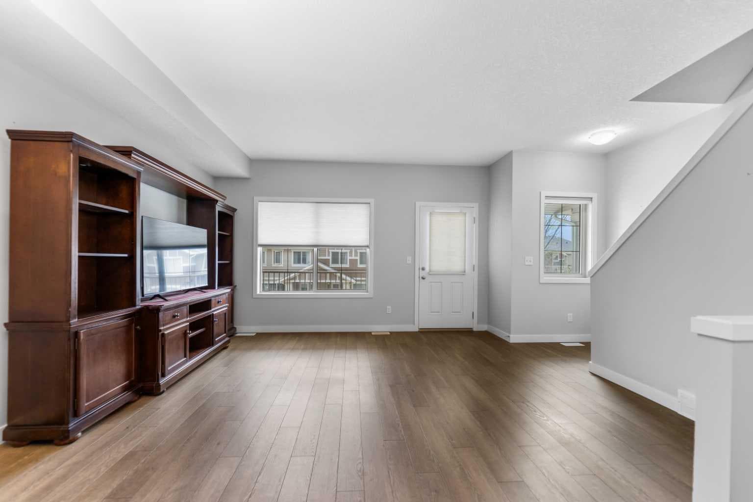 1010, 250 Sage Valley Road NW — photo 2